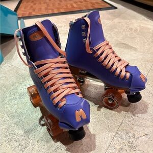 Moxi Beach Bunny Outdoor Rollerskates